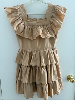 Hunter Bell Ramsey Mini Short Sleeve Ruffle Tiered Tan Brown Dress Size 2
